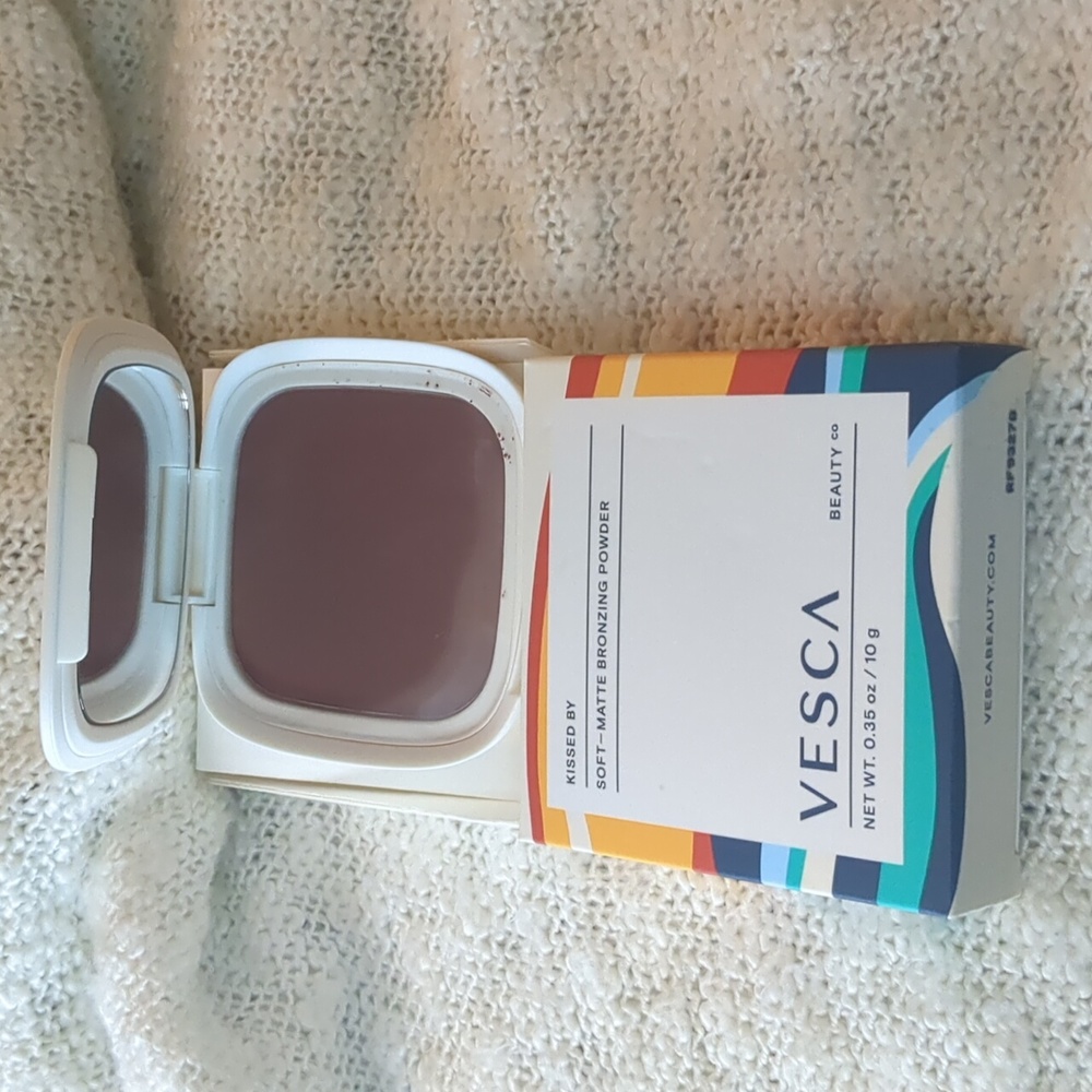 VESCA Kissed By Soft-Matte Bronzing Powder in Kissed by Cabo, 10g/0.35oz